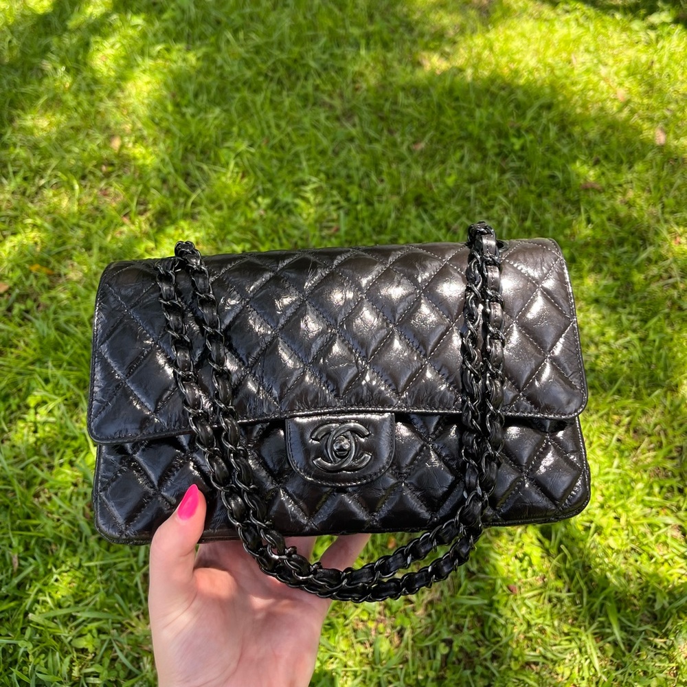 Chanel SO BLACK Medium CF